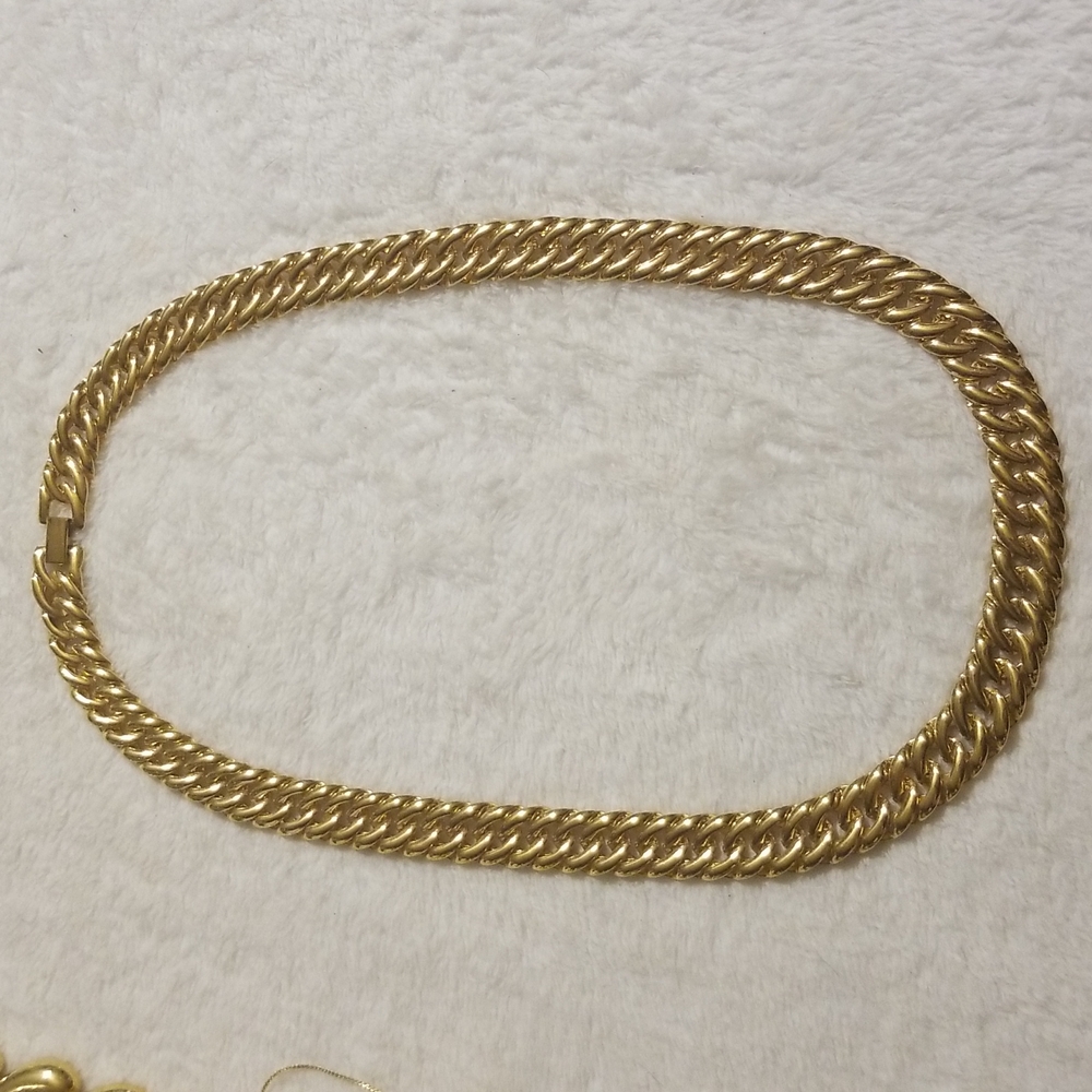 Vintage Napier Gold Tone Necklace